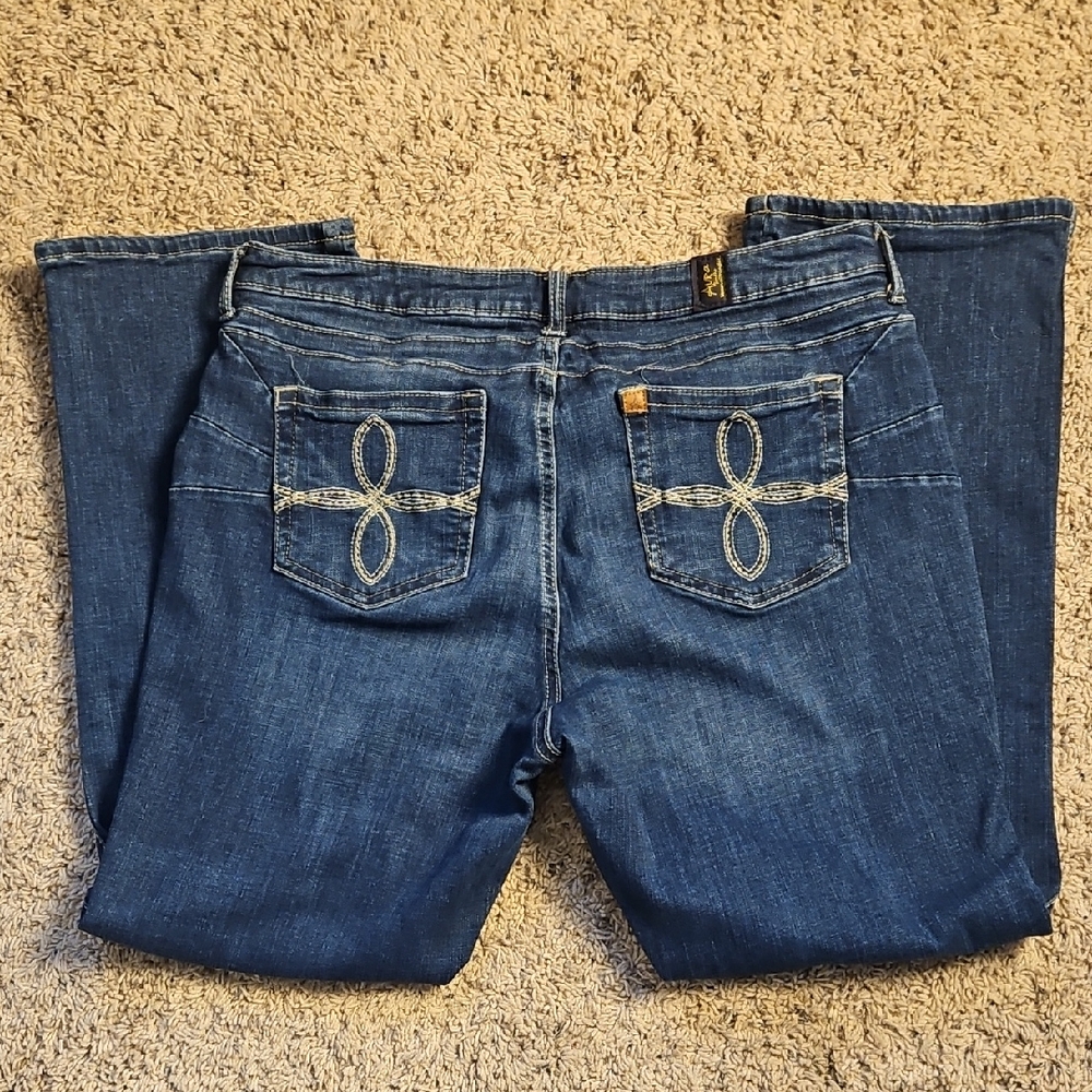 Wrangler Womens Aura Booty Up Boot Cut Jeans 16 Short